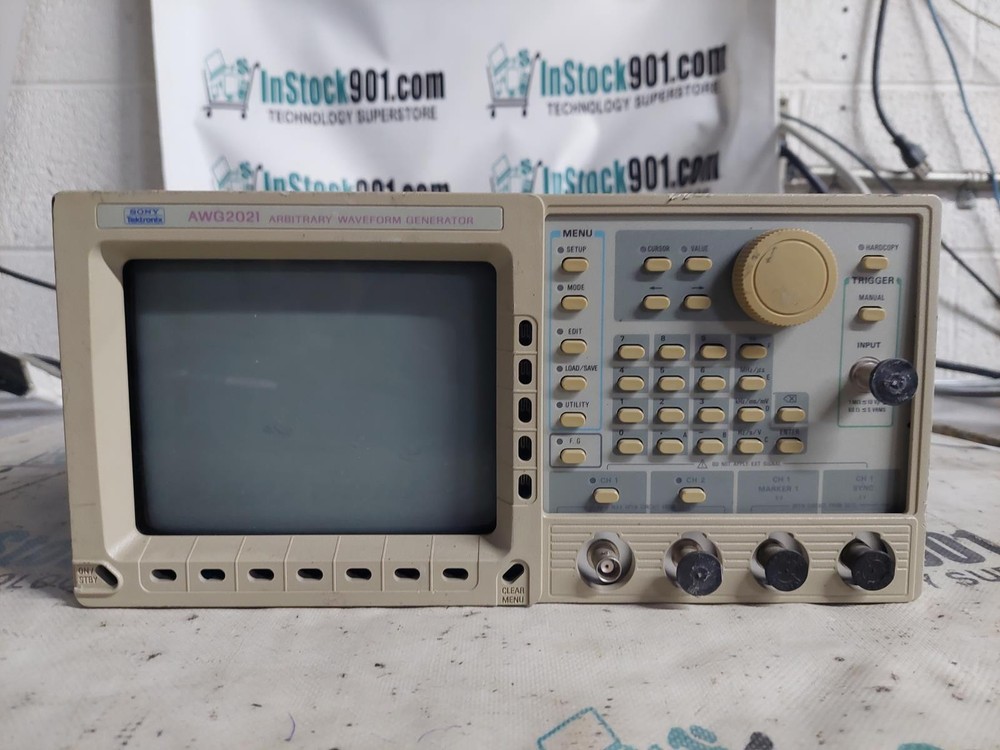 Tektronix AWG 2021 Arbitrary Waveform Generator