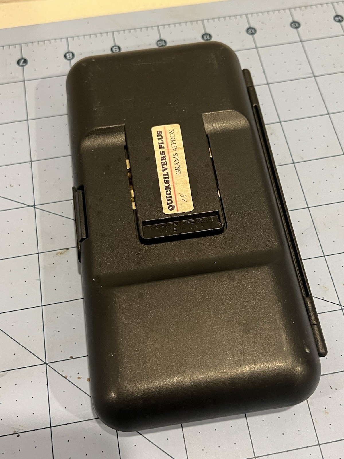 QUICKSILVER 18 Gram Teal Soft Tip Tungsten Darts Case Accessories 3 Quicksilvers