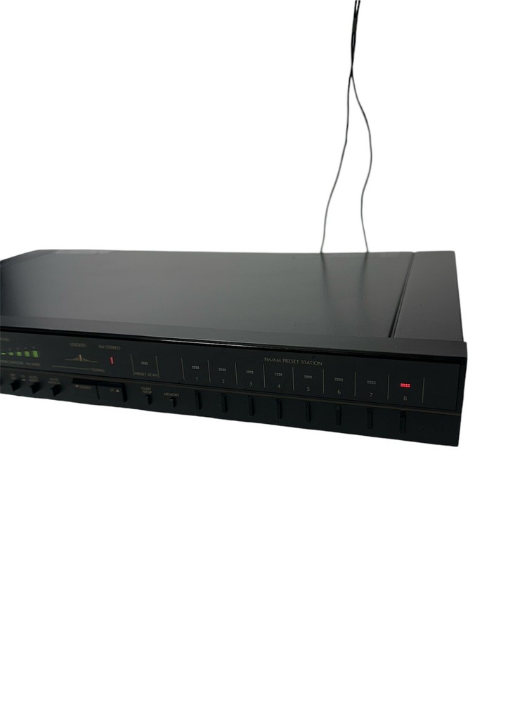 SANSUI TU-D55X Digital Synthesizer Tuner