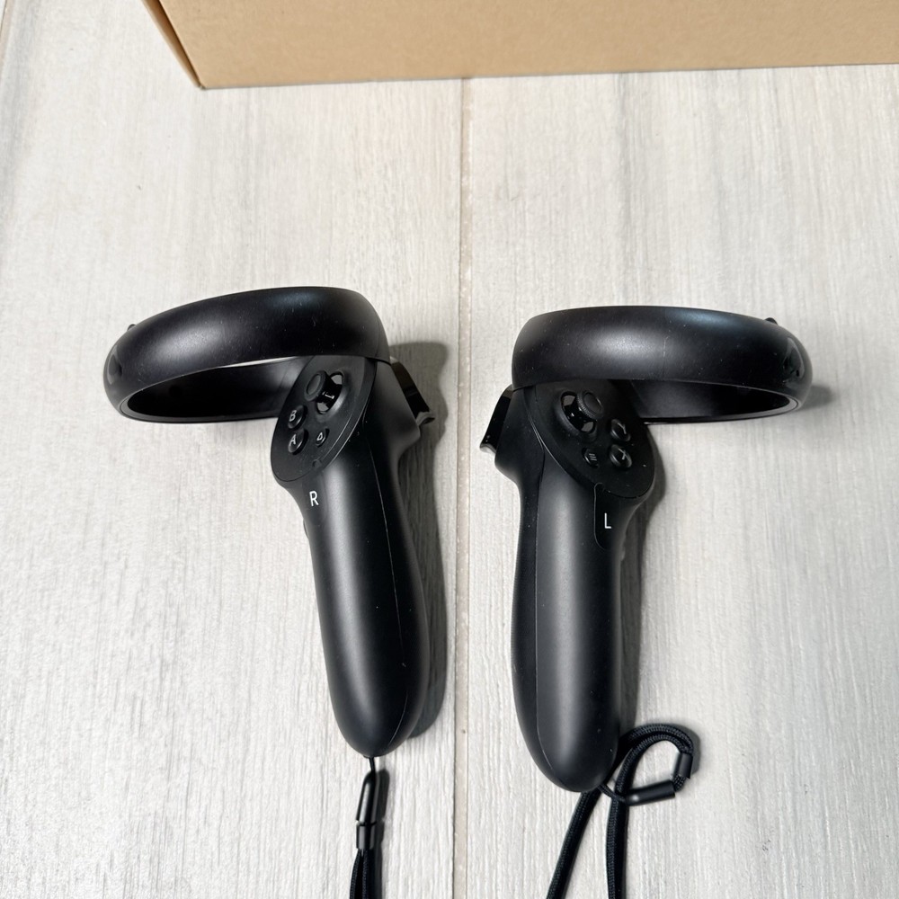 HTC Vive Focus Vision Mixed Reality and PC VR Headset + Controllers