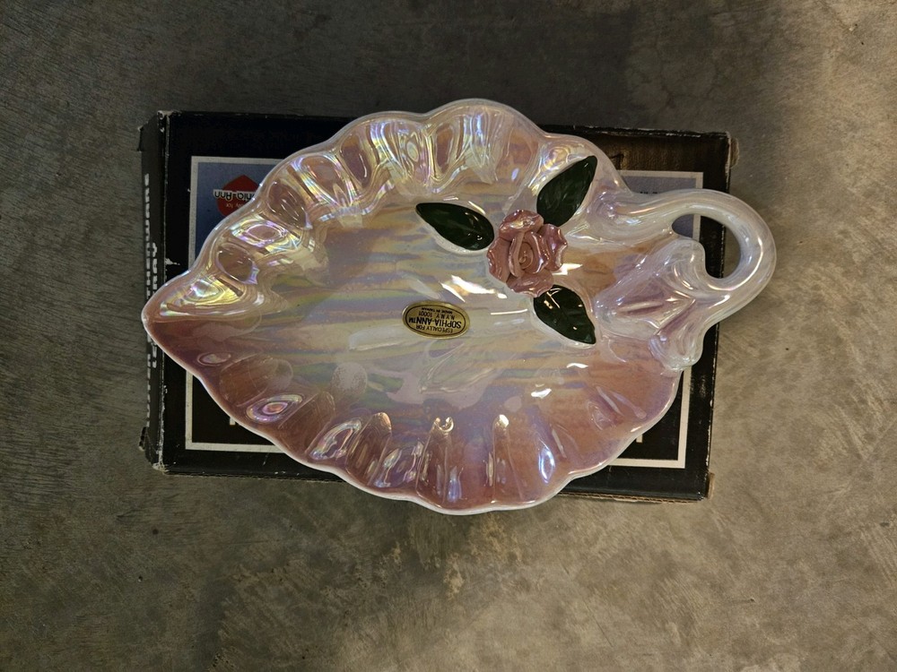 Vintage Luster Earthware Leaf Tray