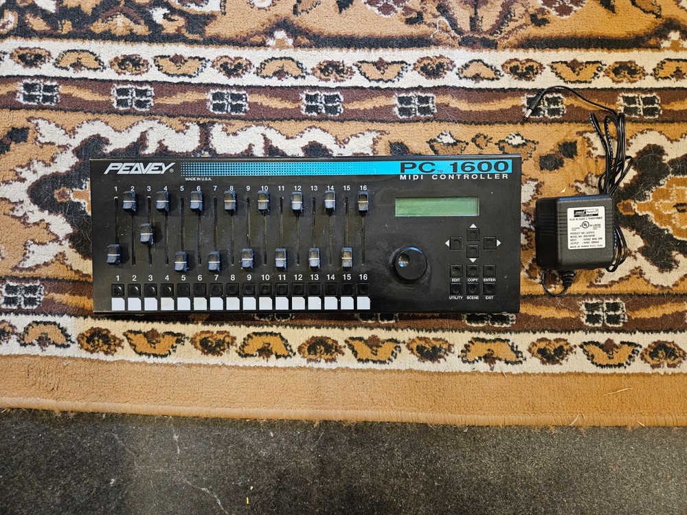 Peavey PC1600 MIDI Fader Controller