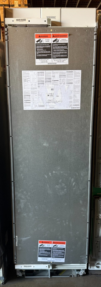 Sub-Zero IC-24R-LH 24” Built-In Panel-Ready All Refrigerator – 2021 Display