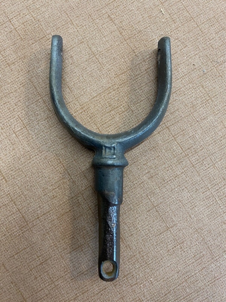 VINTAGE OAR LOCK, Galvanized, Clean, Rust Free