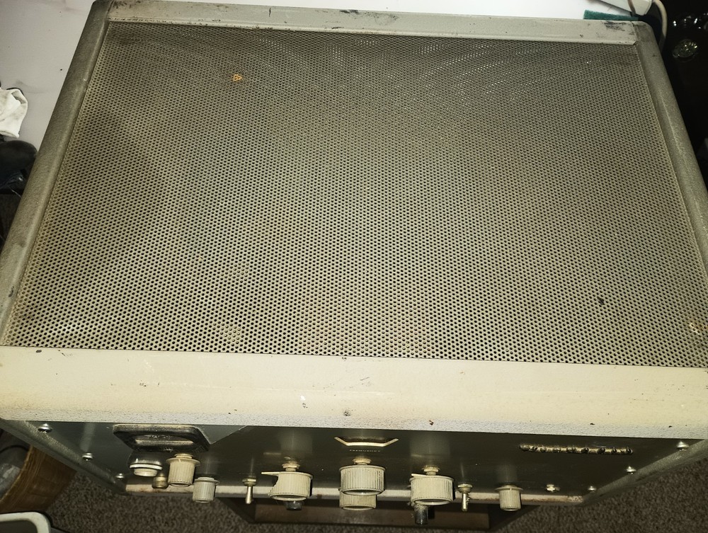 Heathkit DX-100 Vintage Ham Radio Transmitter Powers On HF AM CW