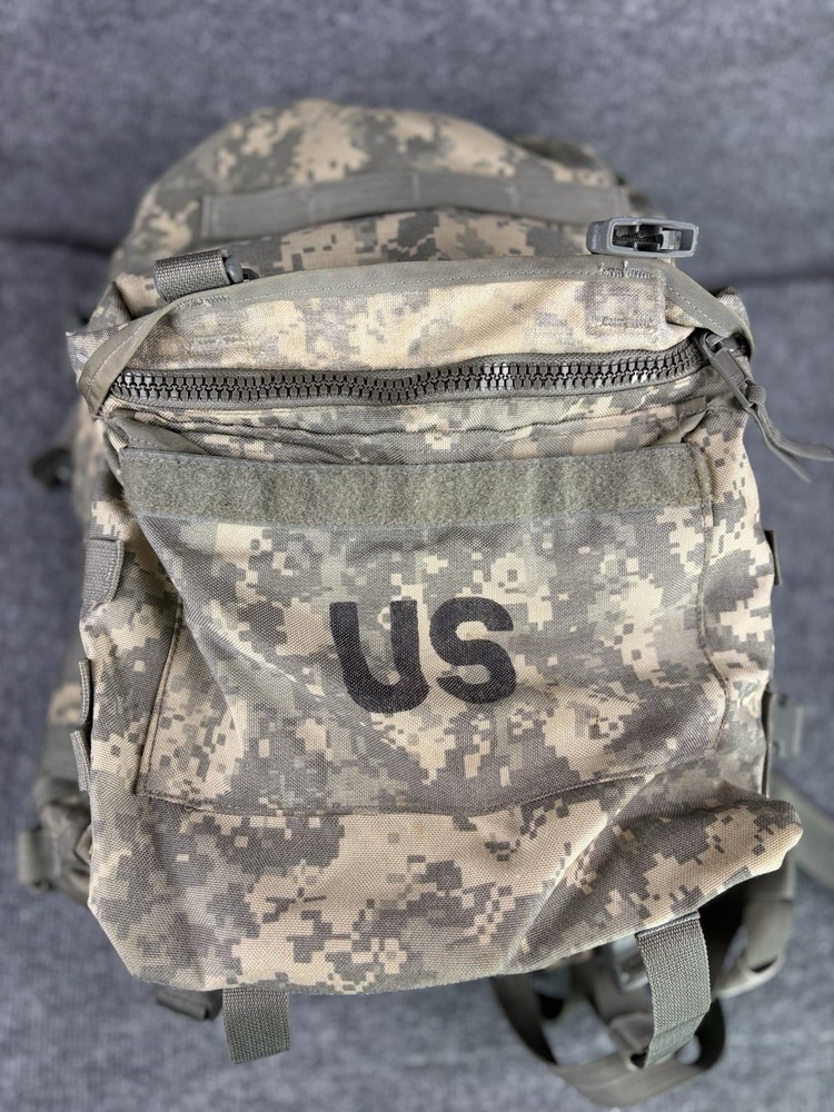 US Military Assault backpack camo field gear pack excellent