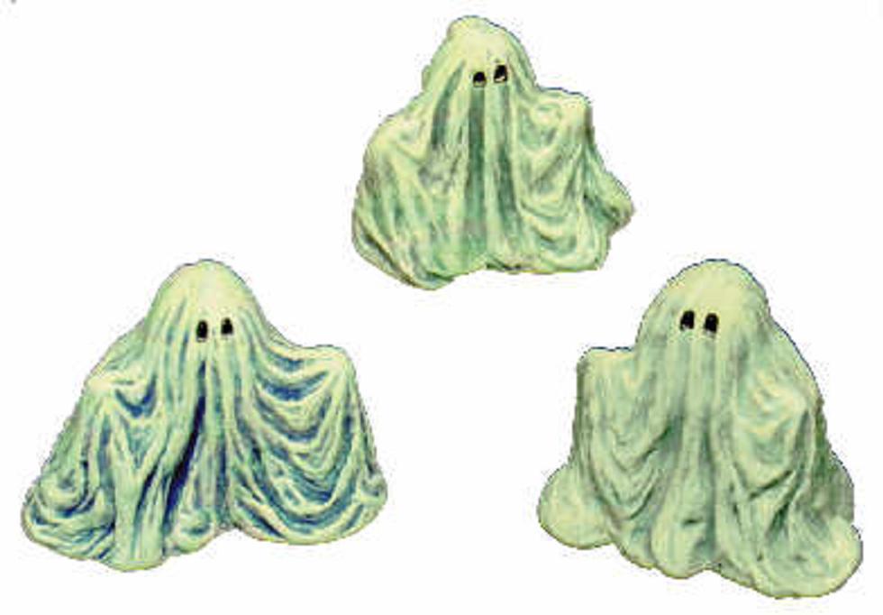 E534 - 3 Ceramic Bisque 1 1/2" SMALL Ghosts - Ready to Paint