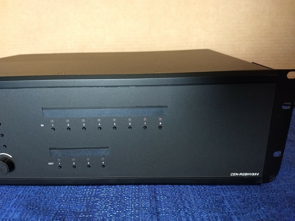 Crestron CEN-RGBHV8X4 Matrix Switcher