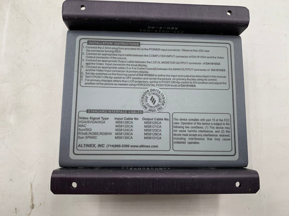 Altinex Compact Computer Video Interface Model Number # DA1910SX
