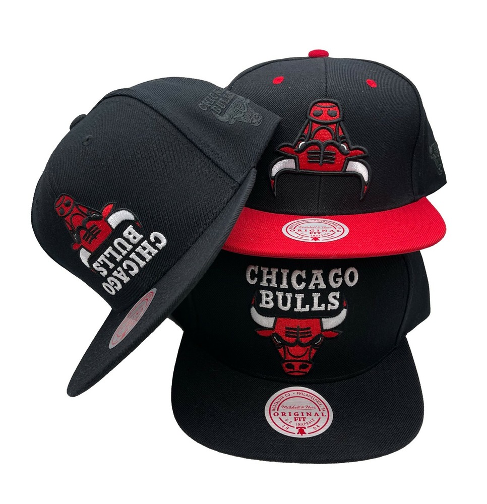 Mitchell & Ness Chicago Bulls Black Adjustable Snapback Hat Cap