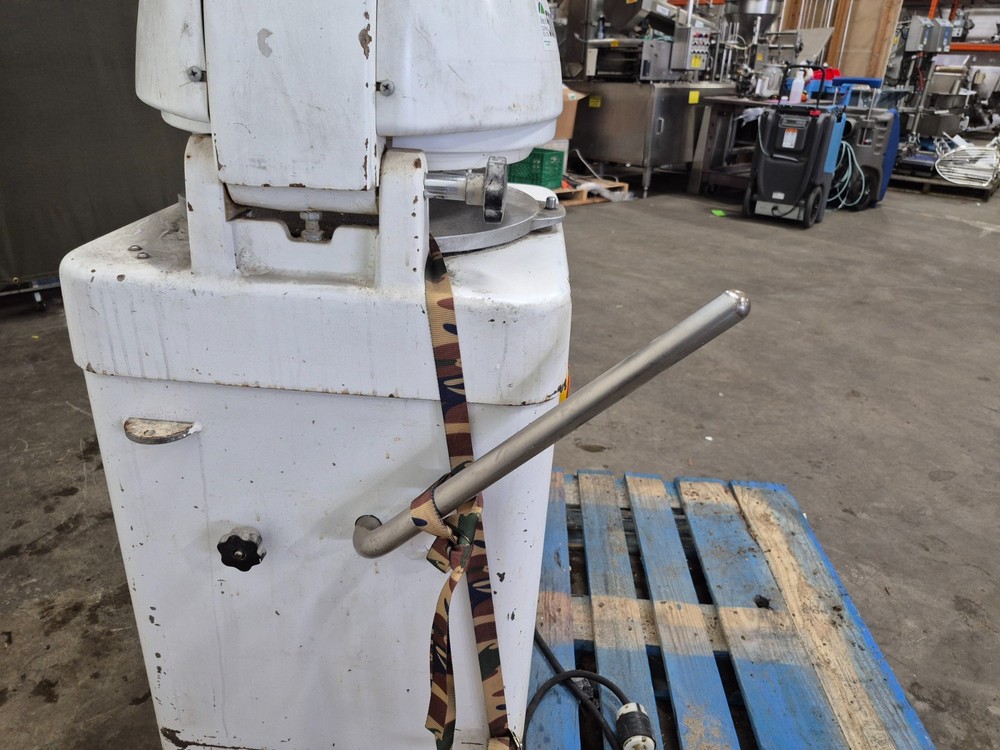 Cinelli CG/SDR-50 Semi-Automatic Bun Divider Rounder