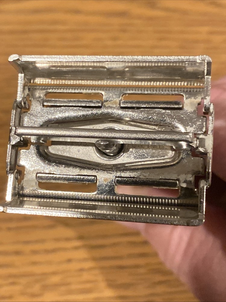 Vintage Gillette Adjustable Safety Razor With Plastic Case - Red -