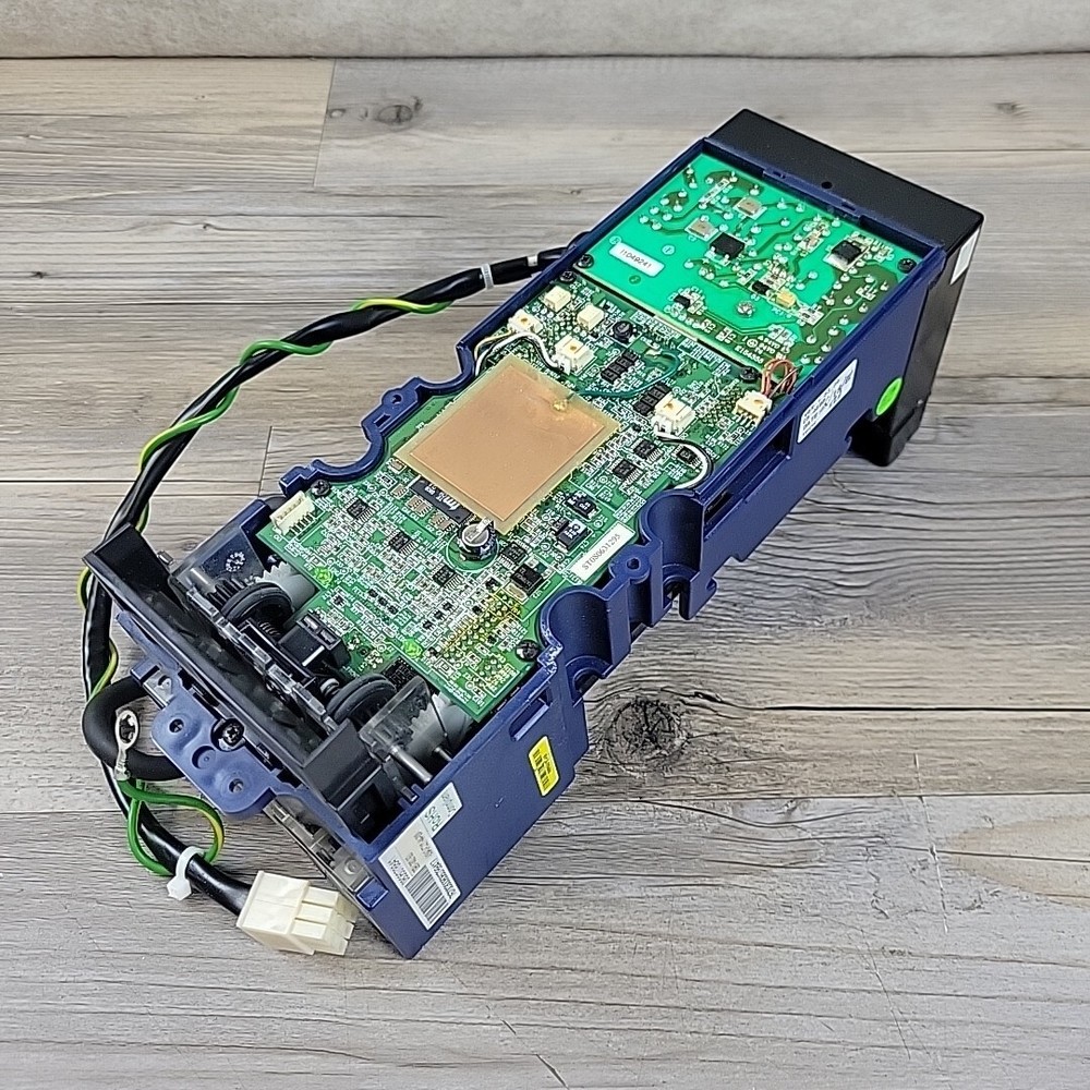 JCM DBV-302 Bill Validator DBV-302-SD-USA3-C211-44-000 Untested Missing Front