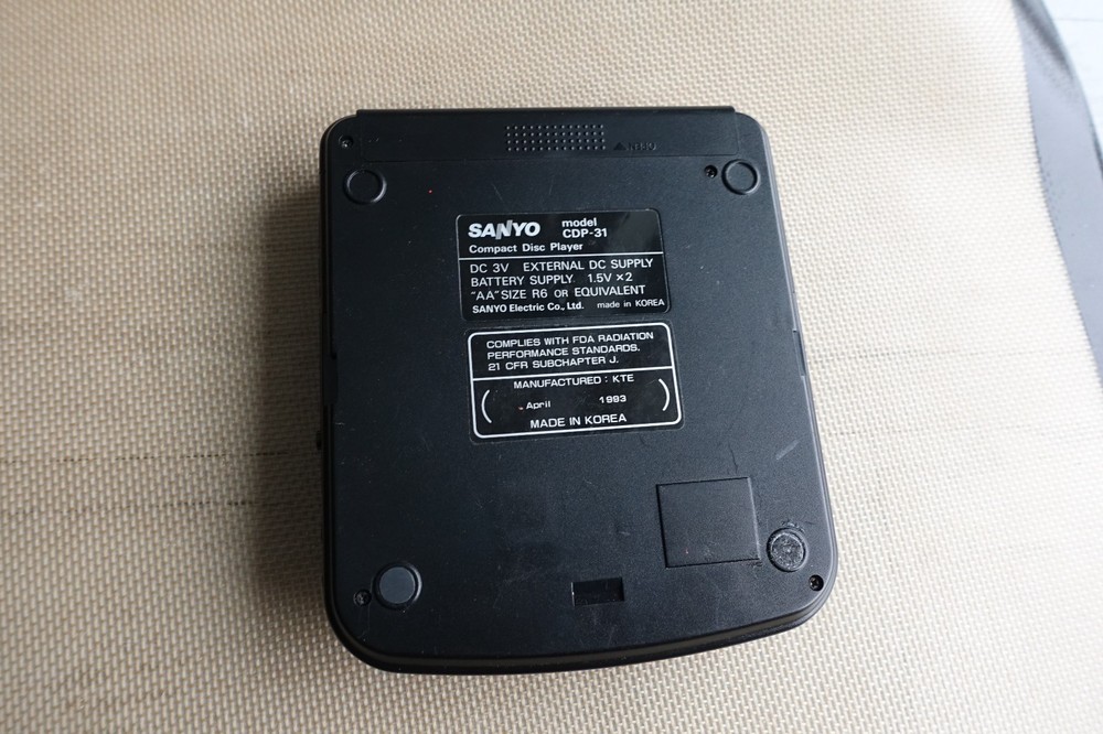 Sanyo BassXpander CDP-31 Portable CD Player