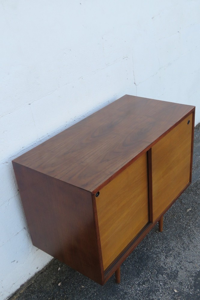 Mid Century Modern Server Buffet TV Storage Cabinet 6266