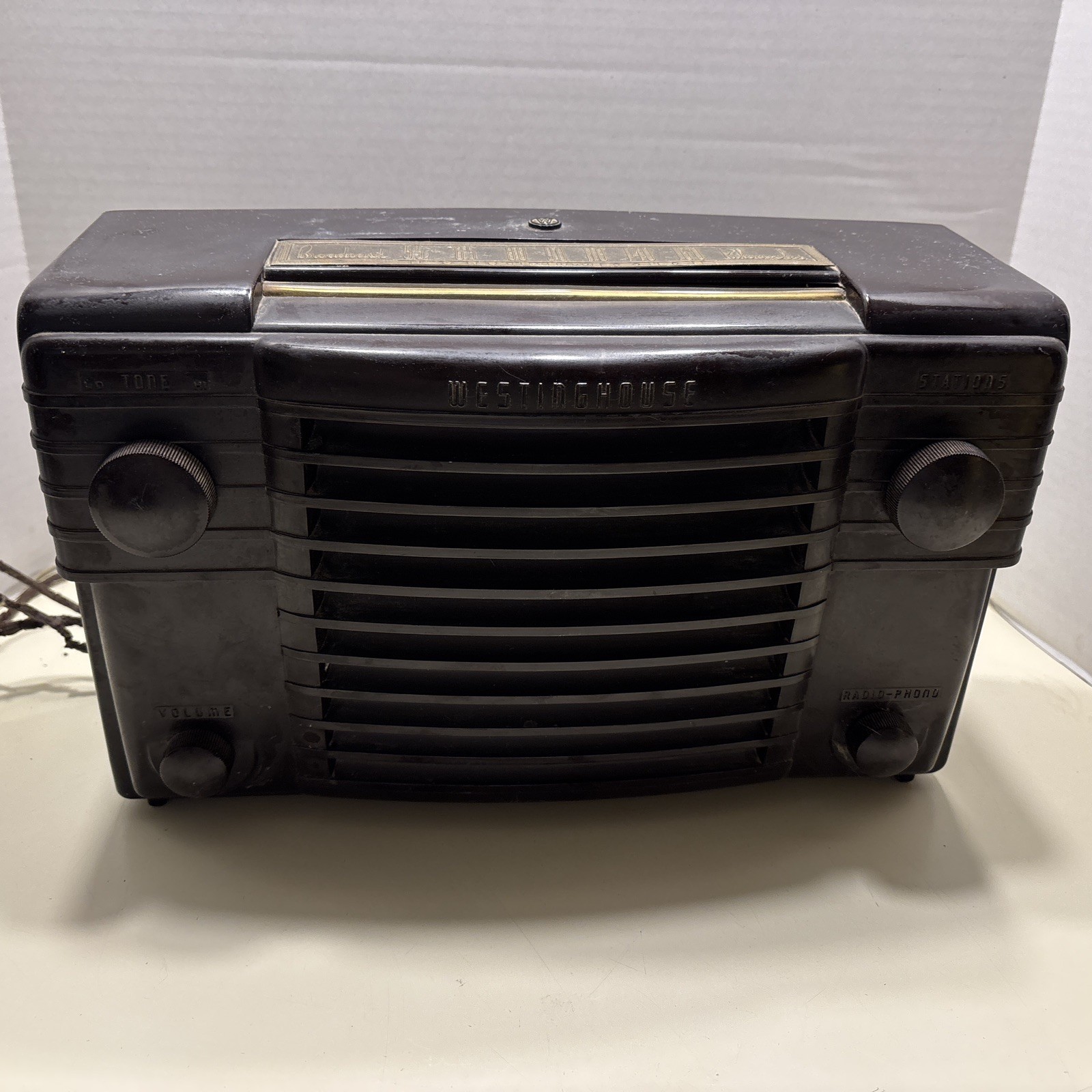 Westinghouse Classic Tube Type Radio M# H-247 Radio Parts/Repair.Read Details
