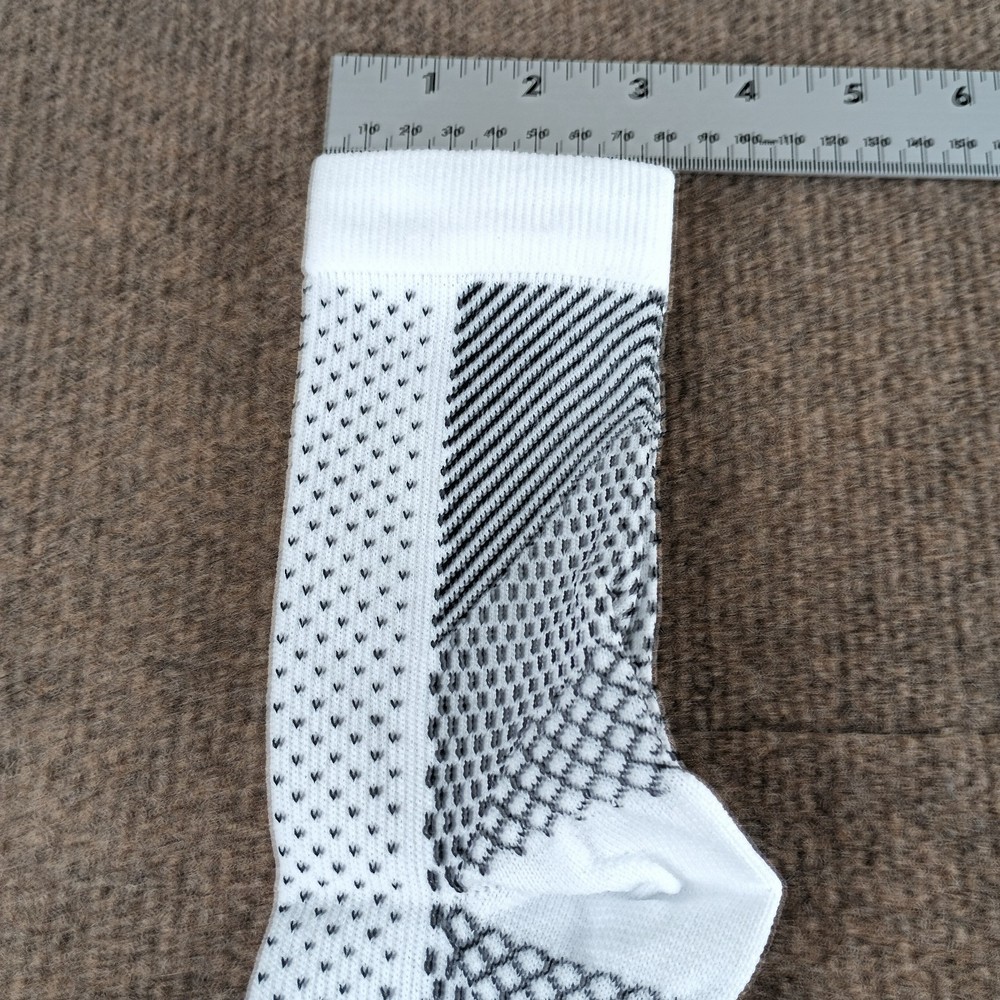 SoothRelieve Compression Socks Medium Toeless Ankle Socks 2 Pairs