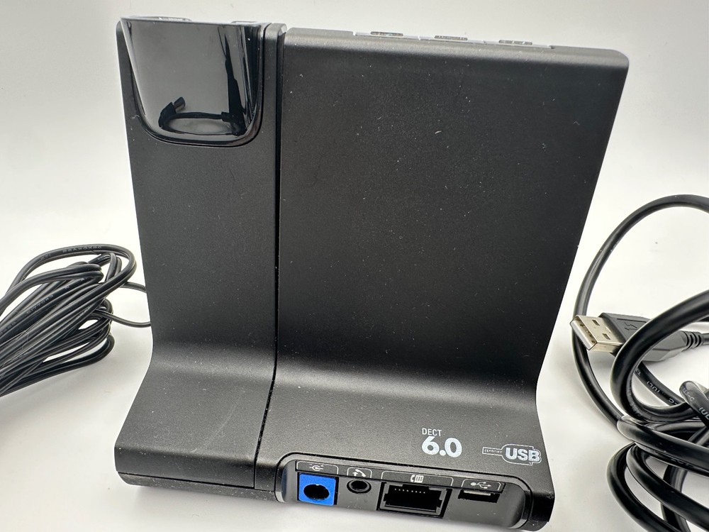 Plantronics POLY W8200B Wireless Headset & Charging base DECT + Adapters