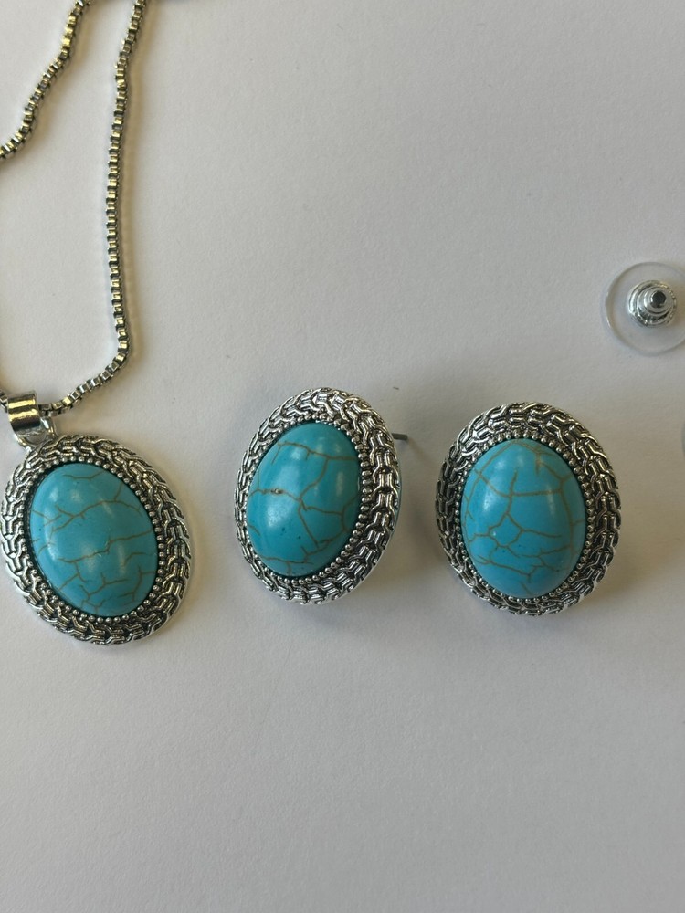 DIY Turquoise Necklace and Earrings Set