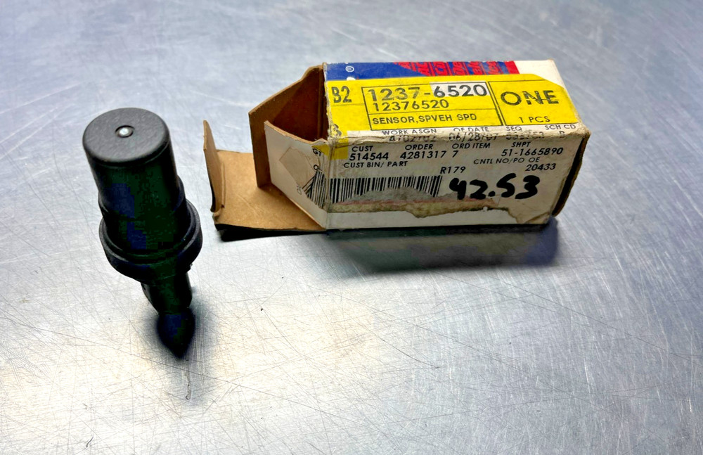 12376520 Genuine OEM GM Speed SENSOR 1237-6520