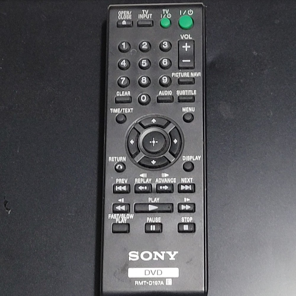 Sony DVP-SR210P Progressive Scan CD/DVD Player With Remote Tested Working