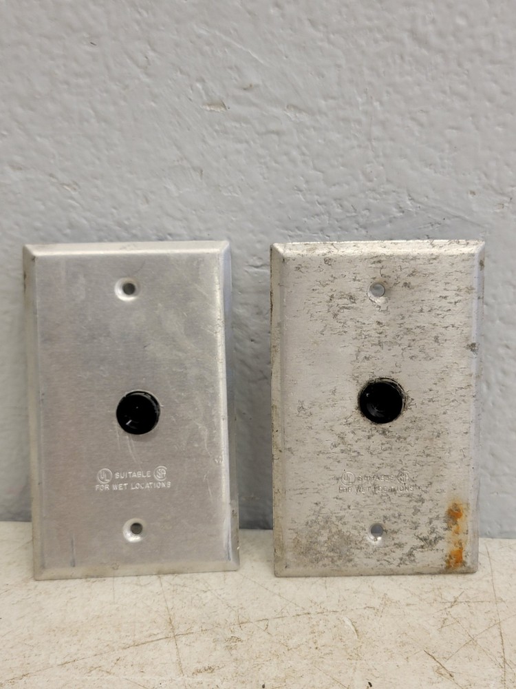 (2) KT&C KPC-S500 Camera