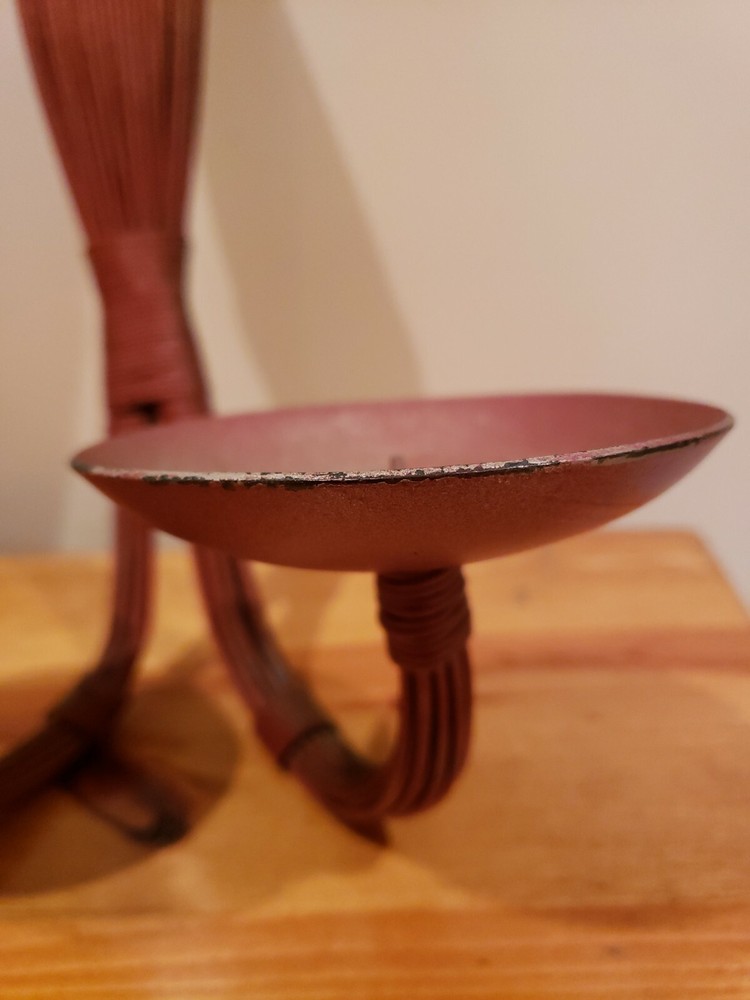 Red Metal wire wall sconce candle holder