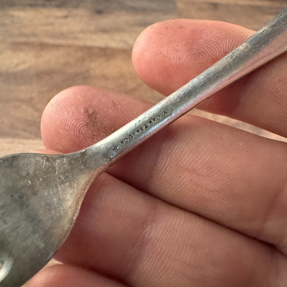 Rogers & Bro Silverplated Fork Lorne Pattern Circa 1918