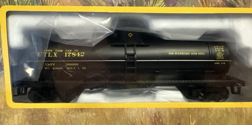 Bachmann HO Scale Track King Union Pacific Train Set #00766