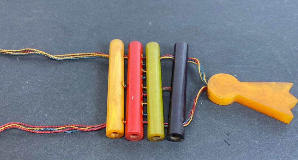 Bakelite String Puzzle Game Optical Illusion Rare Vintage