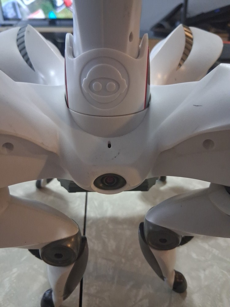 WOWWEE ROBOQUAD FULL SIZE Toy White Robotic Spider Powers On ~No Remote~