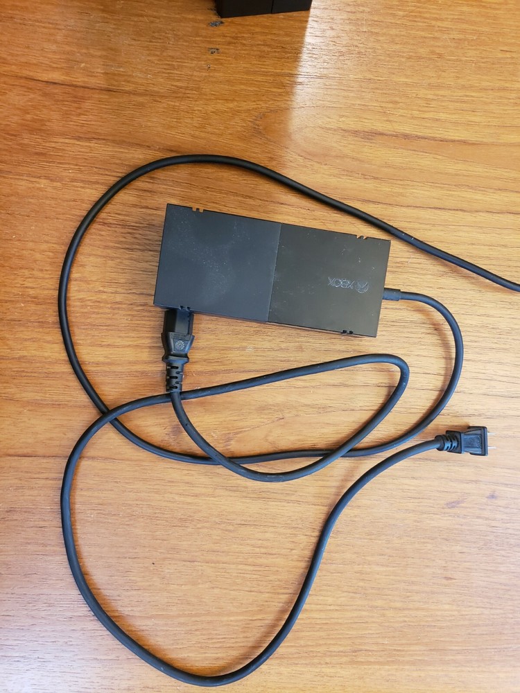 Microsoft Xbox One Model 1540