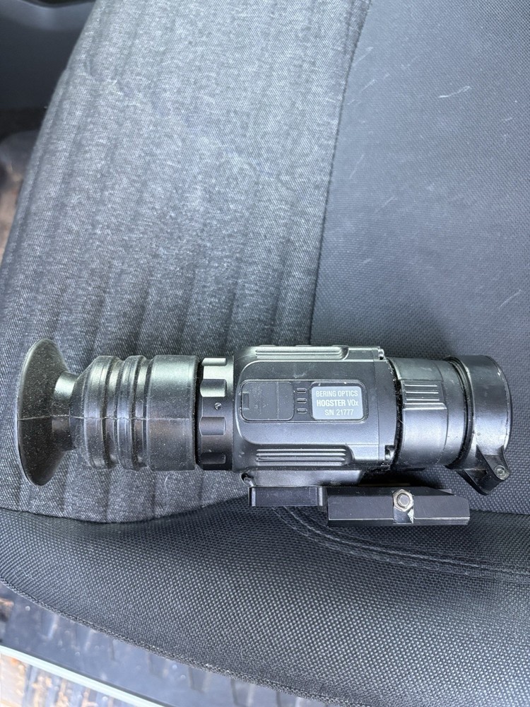 Bering Optics Hogster V0x Thermal Scope with battery attachment