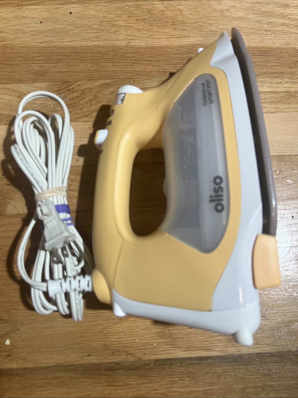 Oliso Pro TG1600 Pro Plus Smart Iron,  iTouch technology tested/works yellow