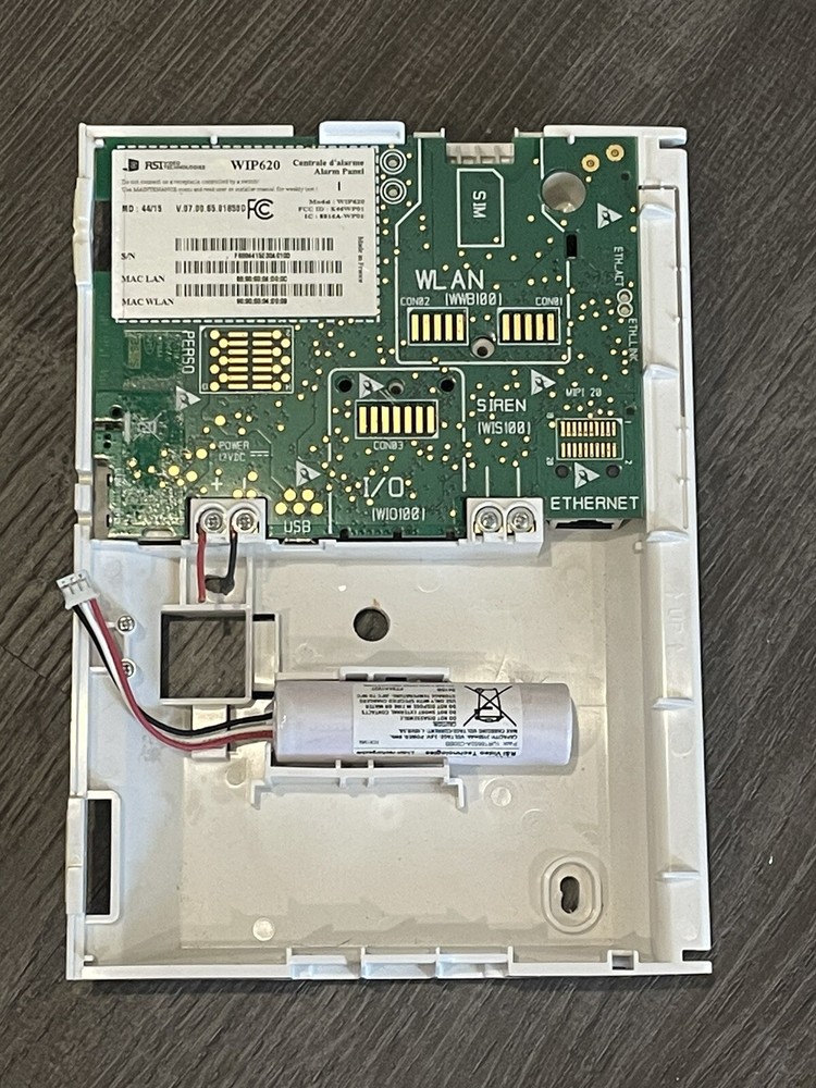 WIP620 - Videofied Indoor Wireless Control Panel w/Ethernet Connection - Used