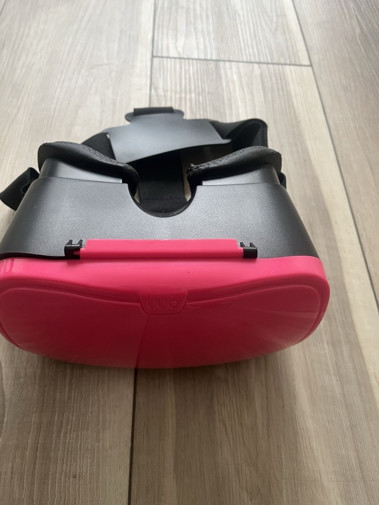 VR Onn Virtual Reality Smartphone Headset Pink