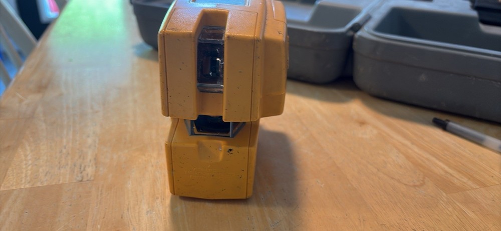 PLS 4 Pacific Laser Systems Red Laser Level