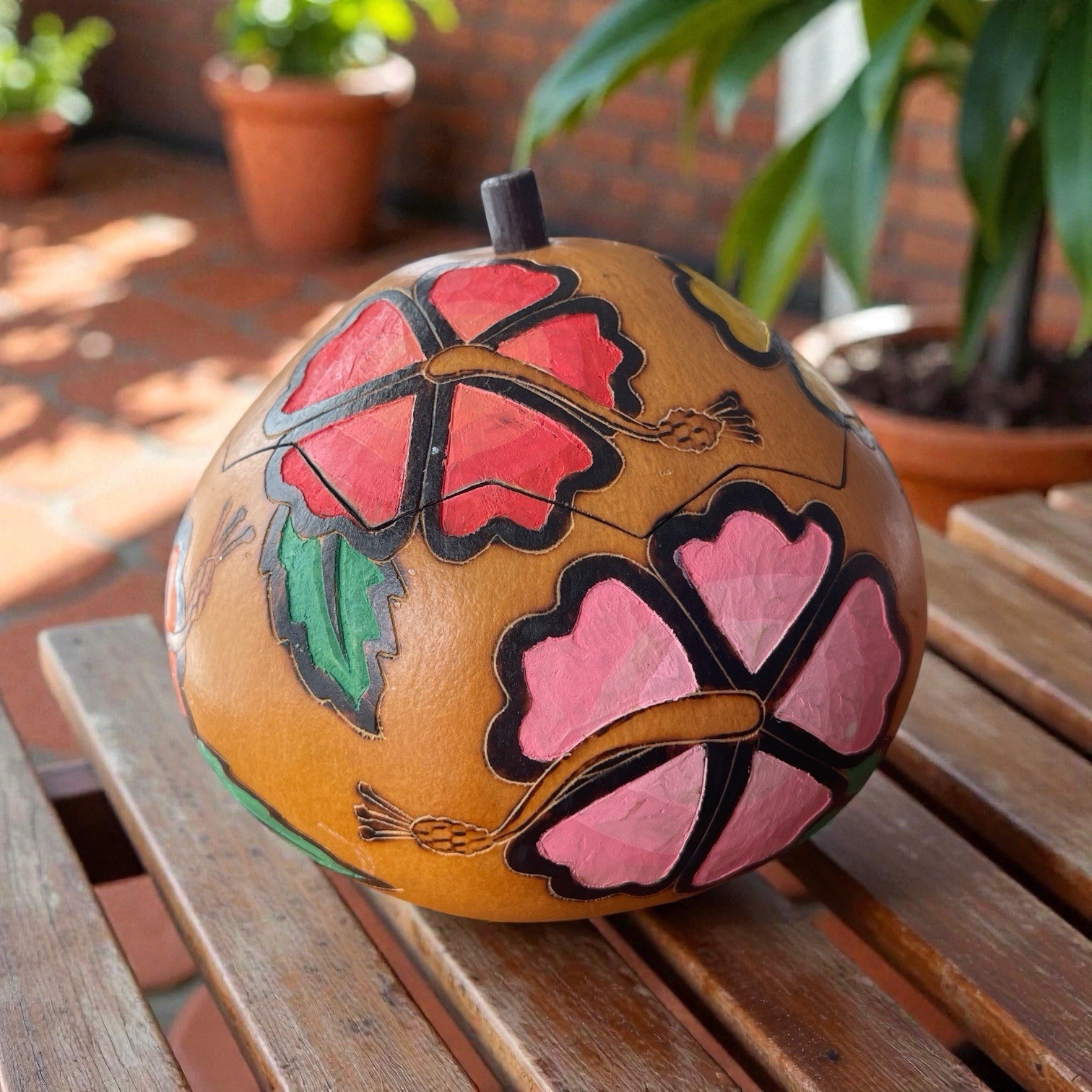 Peruvian Hibiscus Bowl Hand Carved Gourd Floral Trinket Lid Lucuma Folk Art Deco
