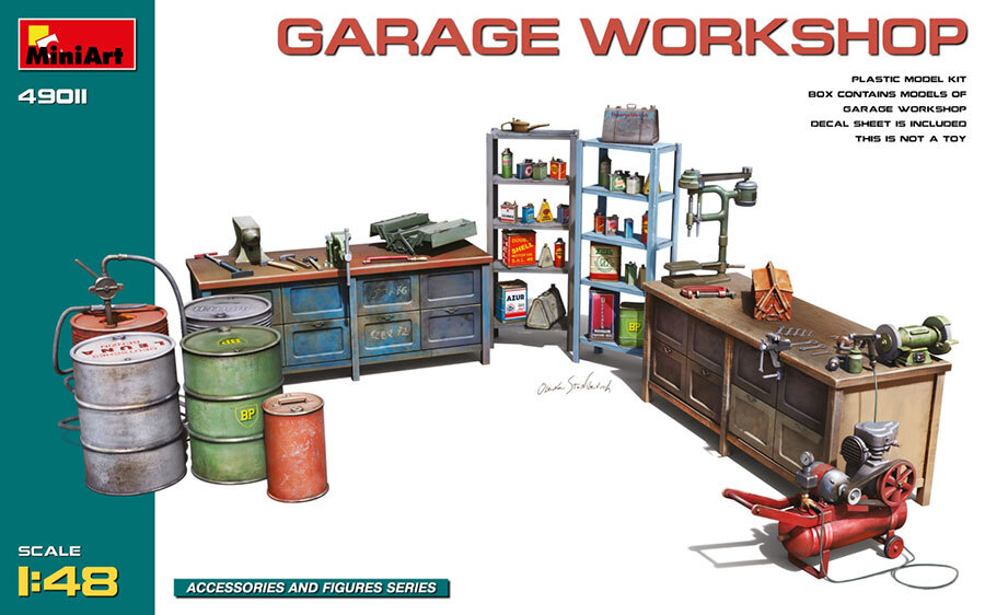 MiniArt 1/48 Garage Workshop with Tools and Accessories