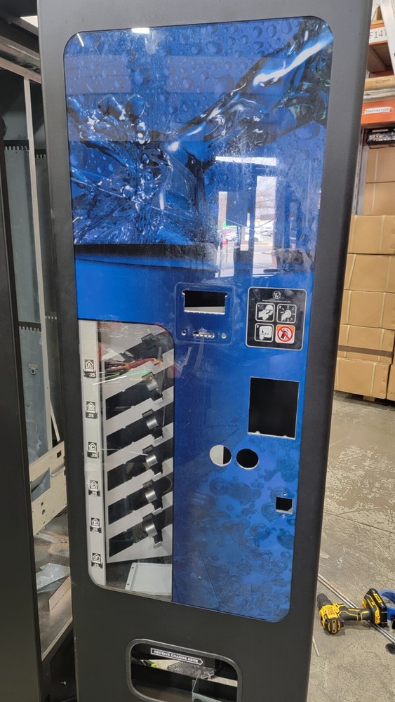3179 Wittern CB300 Drink Machine Plexi Front