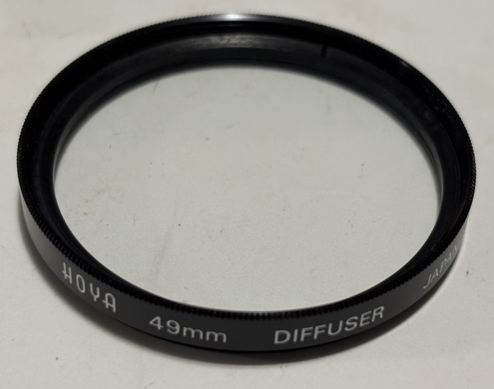 HOYA 49mm Diffuser Filter, Box & Case