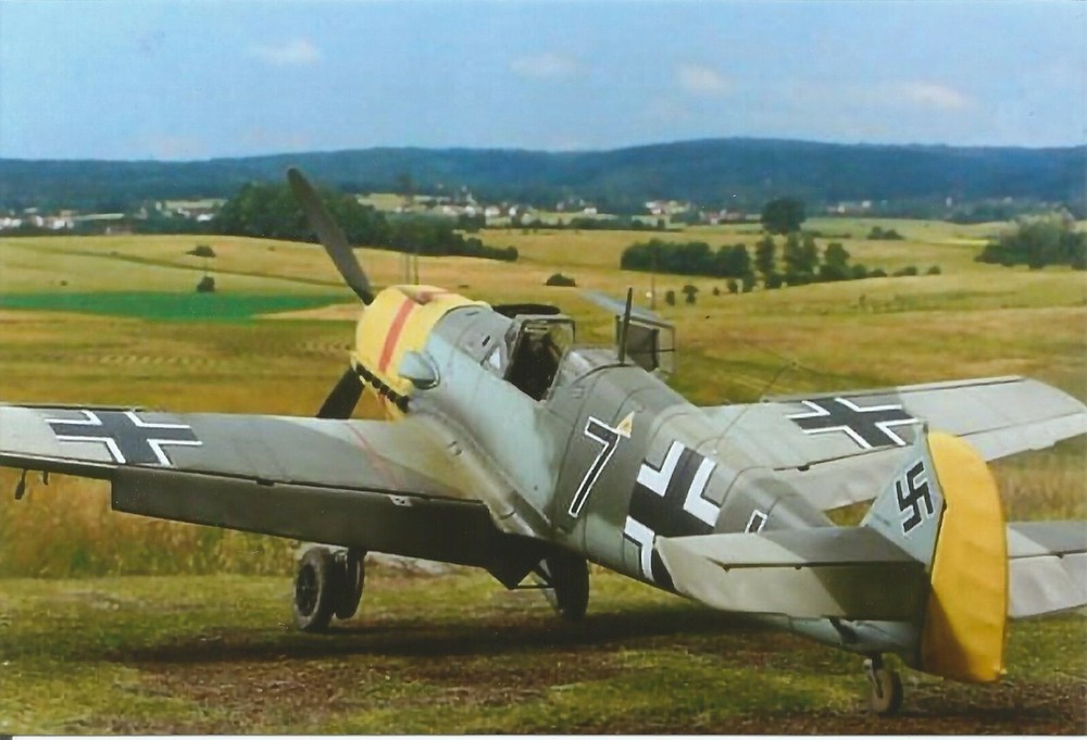 WW II  German   Photo ----  ...Messerschmitt Bf109..