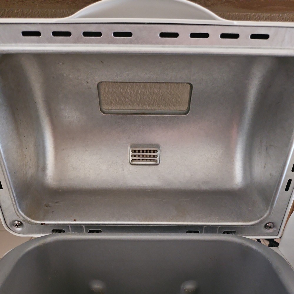 Zojirushi Home Bakery BBCC-V20 Bread Maker Machine 2lb Double Paddle Tested