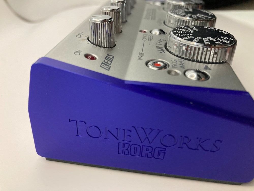 KORG Ampworks Modelling Signal Processor Guitar Multi Effects