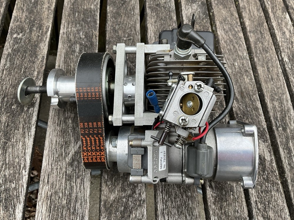 Zenoah G-62 Engine with Mick Reeves torque master unit.