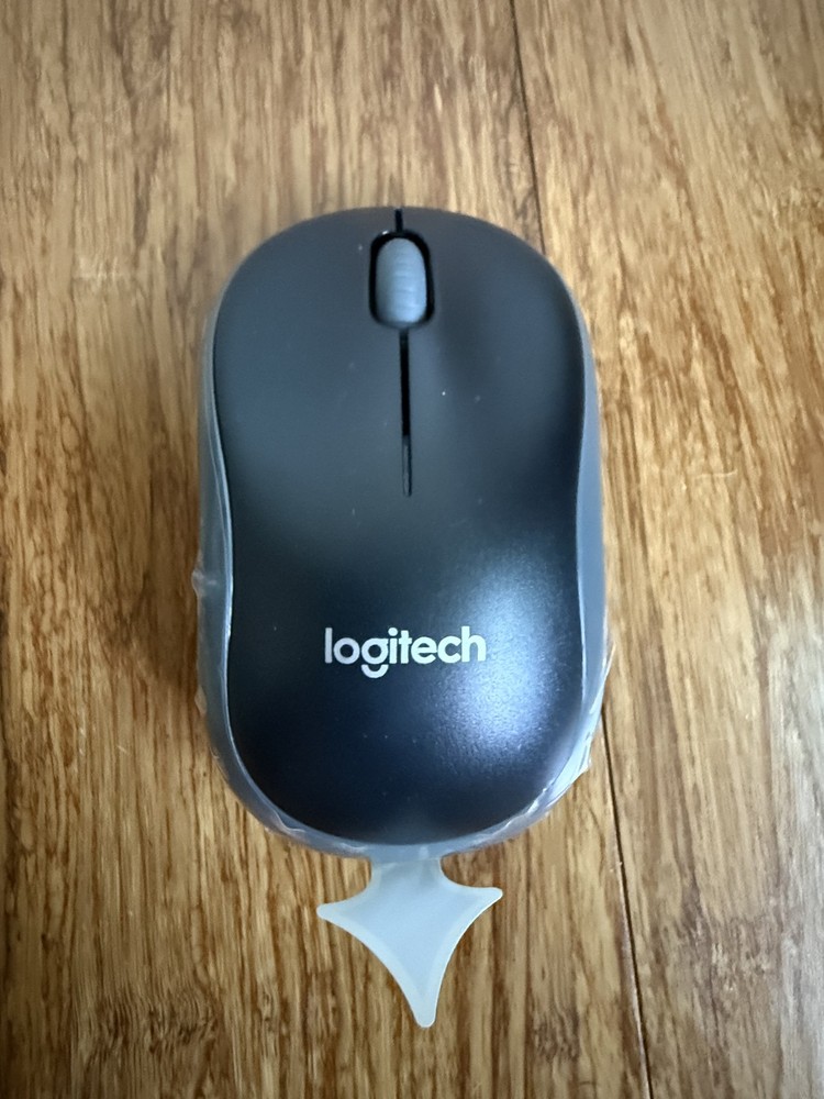 Logitech MK320 Wireless Keyboard Mouse Combo w/ Unifying Receiver New Open Box