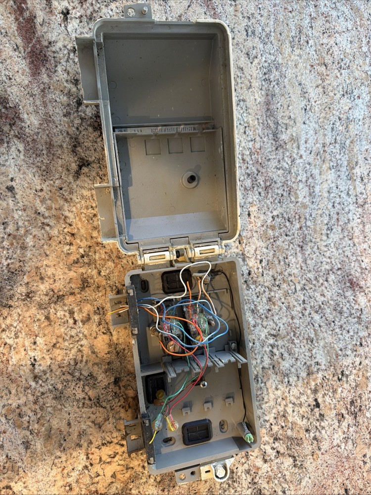 Verizon TII Outdoor Network Interface Device