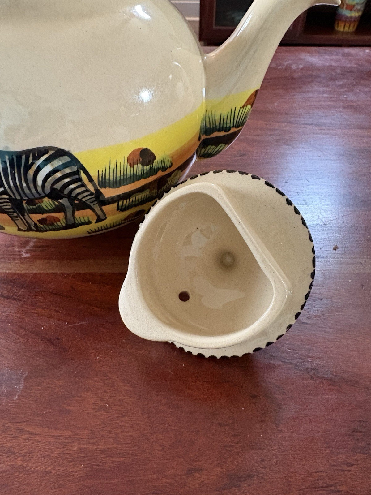 8 Cp Teapot African Design Hand Painted Ceramic Made In Zimbabwe Signed Vintage