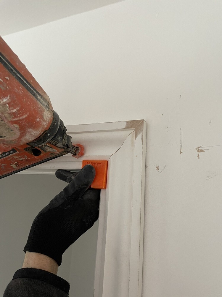 Quick And Accurate Architrave Measuring & Mounting Tool - 5mm Setback