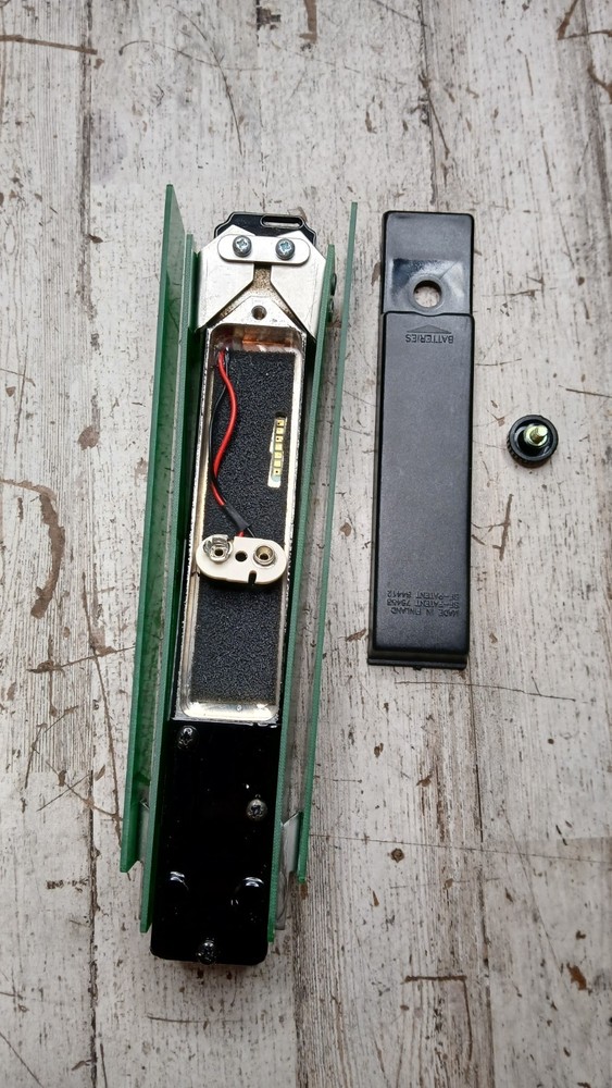 Tracker Radio Location Receiver Transmitter Great Condition.